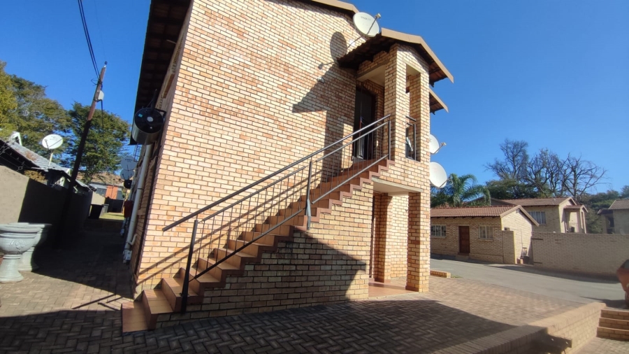 2 Bedroom Property for Sale in Waterval East North West
